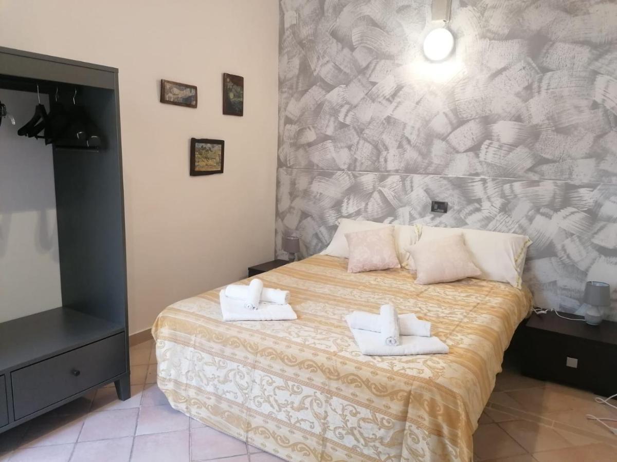 La Casina Giramondo Di Ele Viareggio Bagian luar foto