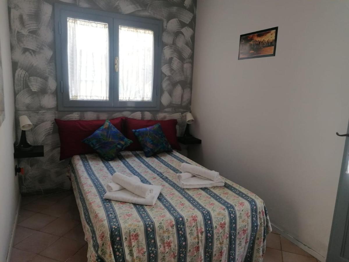 La Casina Giramondo Di Ele Viareggio Bagian luar foto